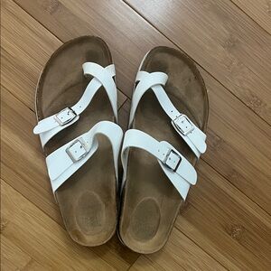 Time and Tru White Sandals